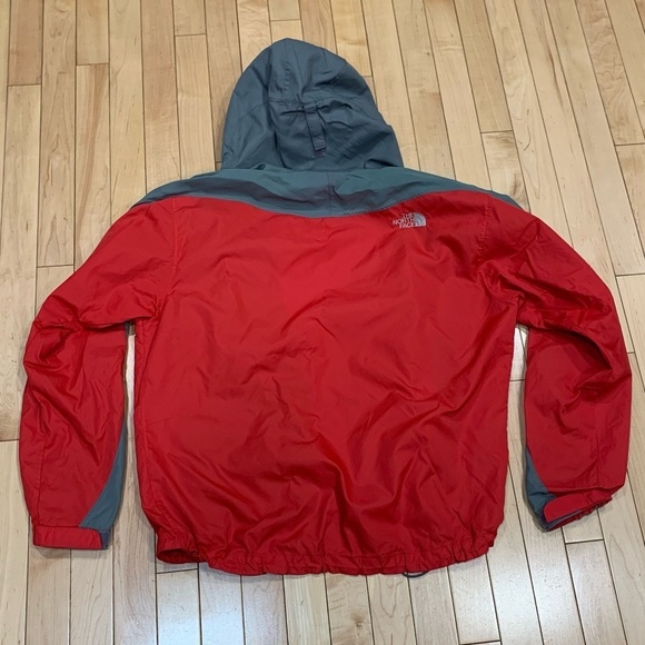 The North Face red rain jacket size large - Picture 6 of 7